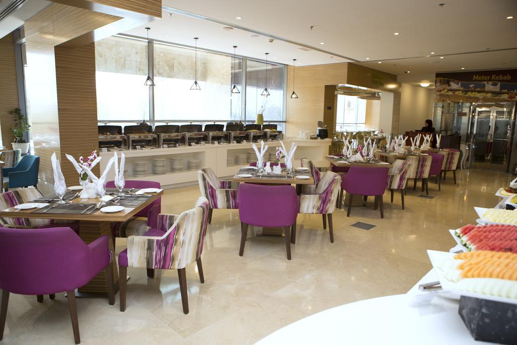 Western Pearl Creek Hotel Dubai